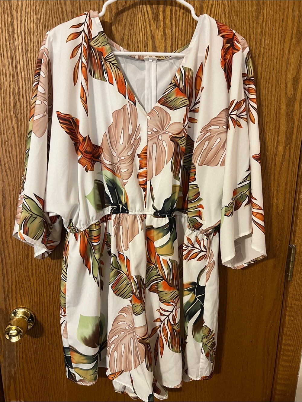 SHEIN White Tropical Leaf Print Romper with Elastic Waist